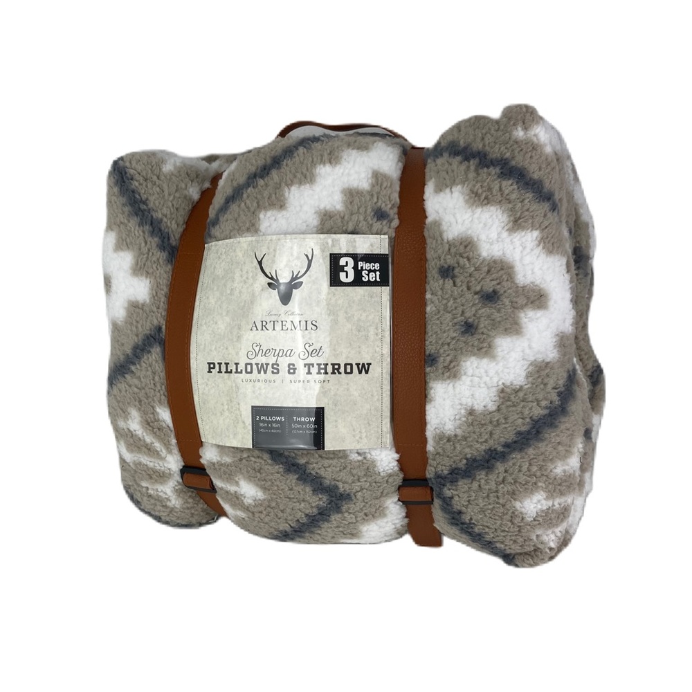NWT Artemis Sherpa Set 3 PC Set Pillows & Throw 50 X 60